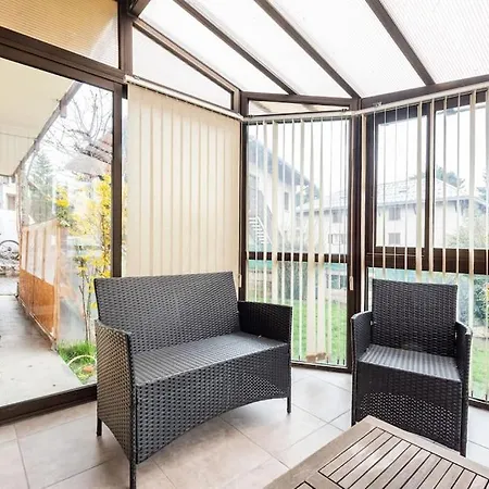 T3 A St Pons En Rez De Jardin Apartment